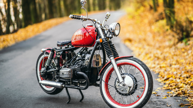 Descubra com Teciomar Ábila as tendências do Garage Secrets 2025 e como customizações elevam motos comuns a outro nível.
