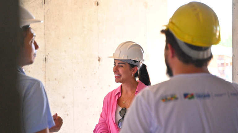 Daniella Jadao Meneses mostra como a tecnologia pode fortalecer a cidadania e ampliar o acesso à inclusão digital em todo o Maranhão.