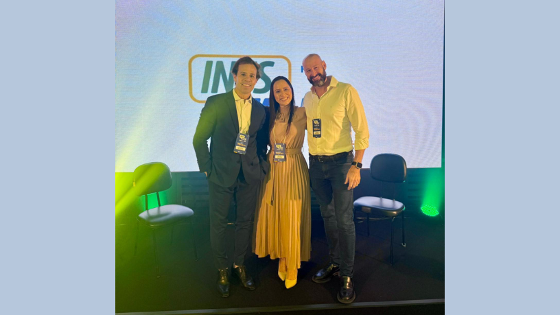 No texto de Ian dos Anjos Cunha, o foco aparece como estratégia essencial para ignorar distrações e alcançar alta performance com consistência e clareza.