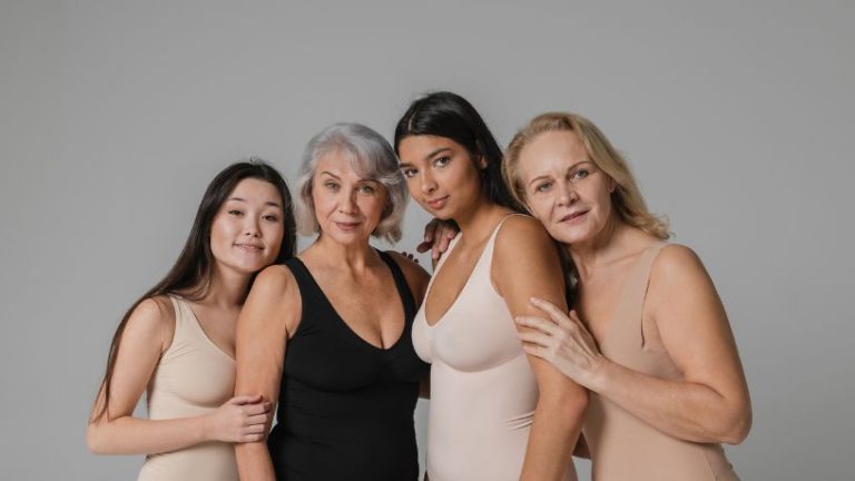 Estética feminina ao longo da vida: como a relação com a beleza muda com o tempo Estética feminina ao longo da vida: como a relação com a beleza muda com o tempo